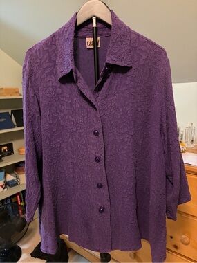 URU 100% Silk Women's Textured Purple Button-Up Shirt, fits like XL